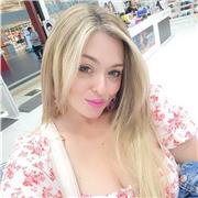 Automaquillaje expres y cuidado facial, profesional de más de 20 años. He trabajado para las mejores marcas, Guerlain, Ck, Dior